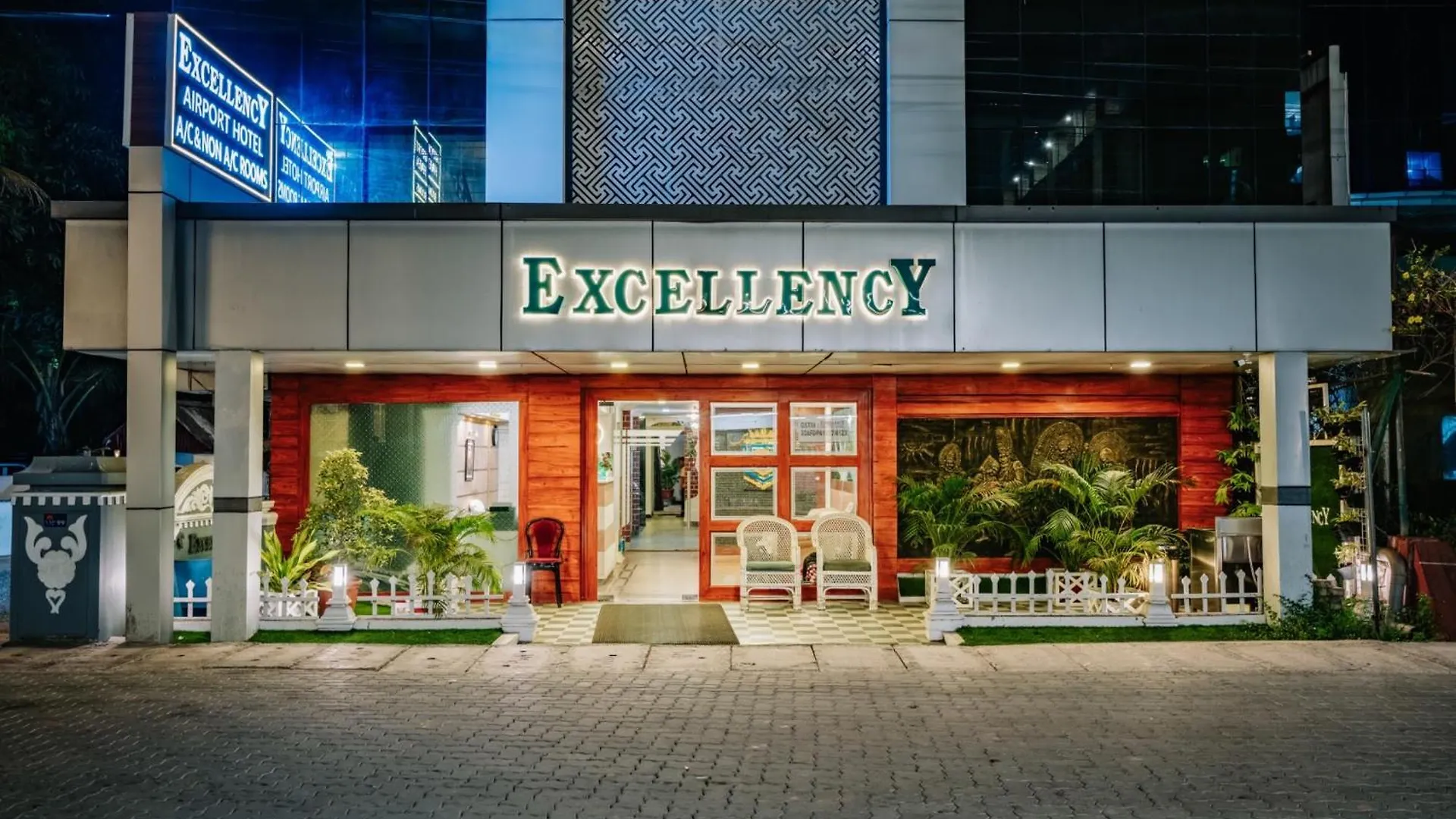 Excellency Airport Hotel Angamaly