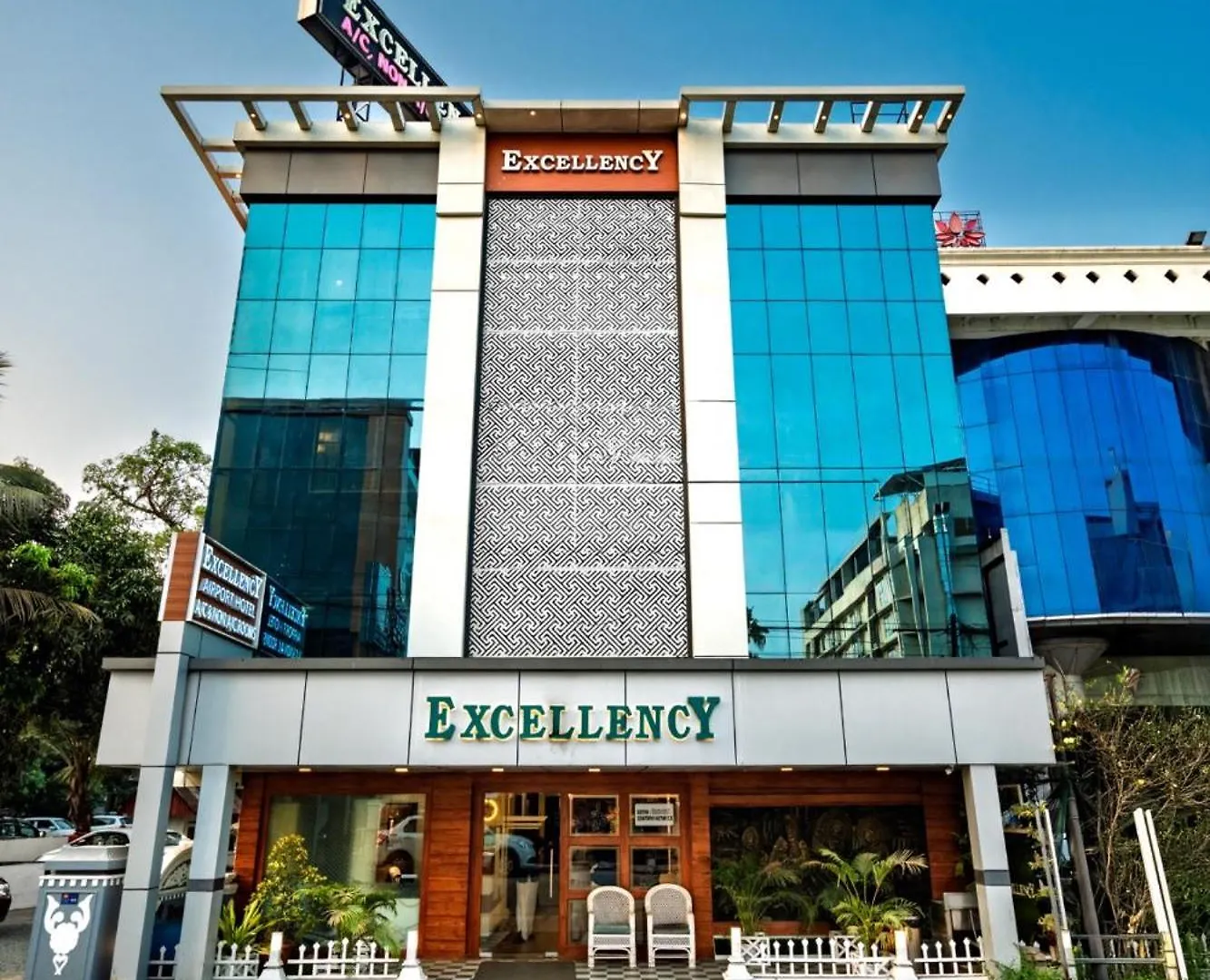 Excellency Airport Hotel Angamaly