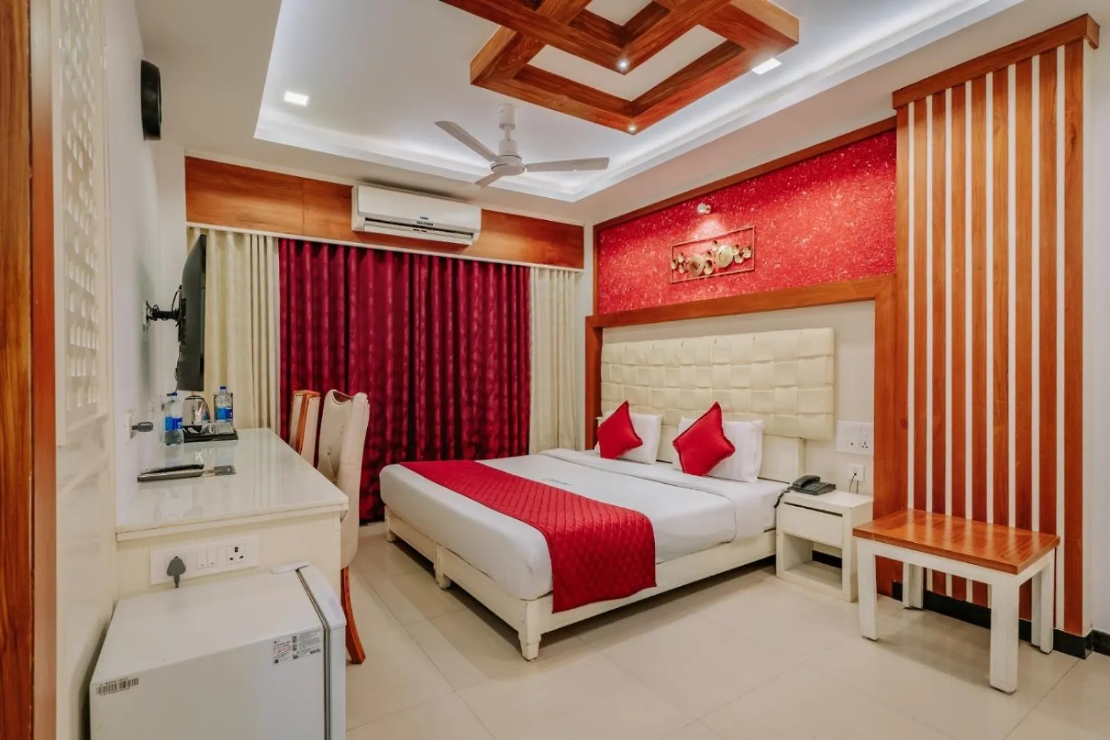 Excellency Airport Hotel Angamaly Indien