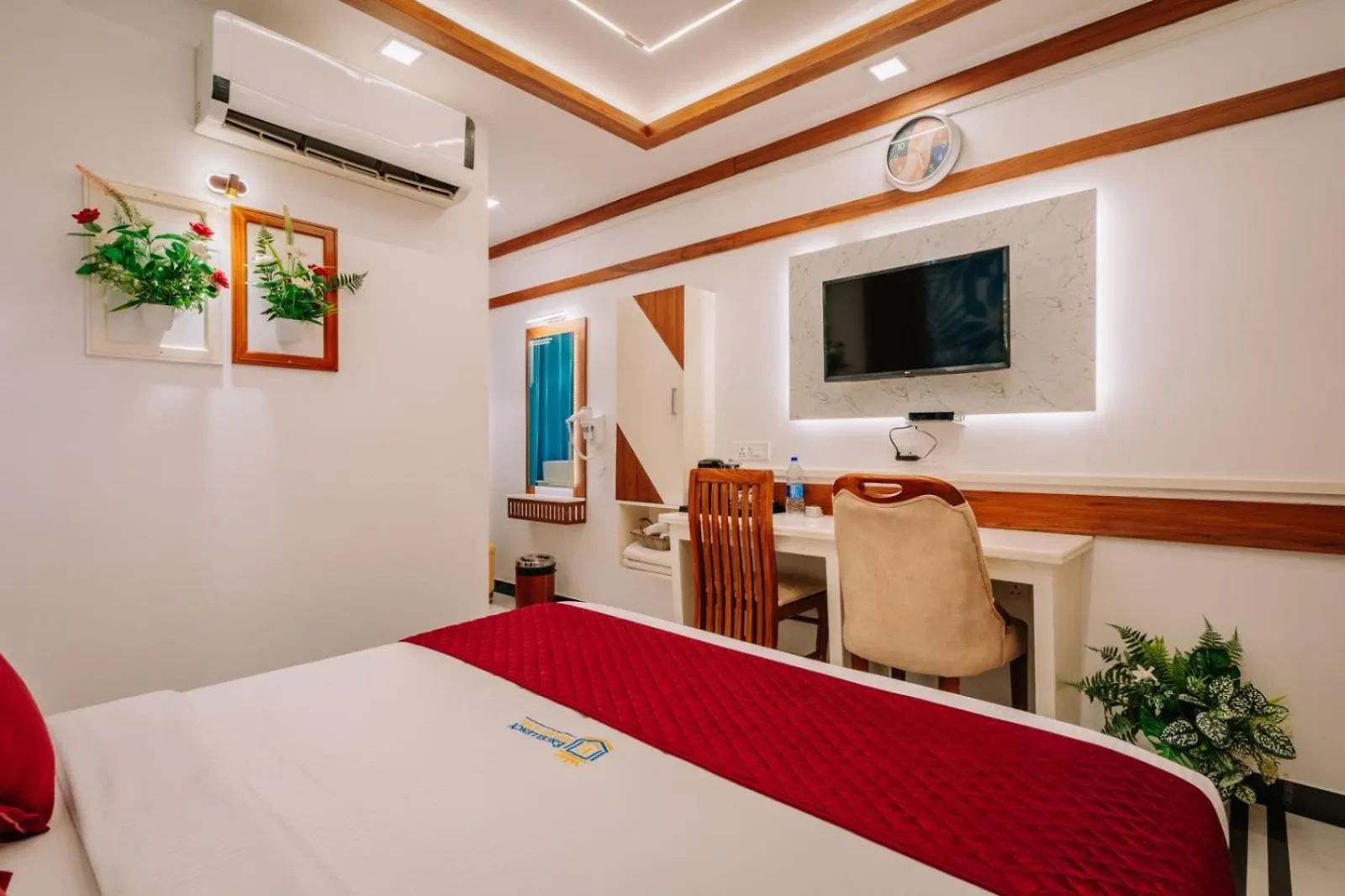Excellency Airport Hotel Angamaly